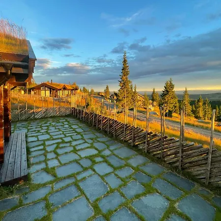 Mountain With Panoramic Views In Feriehus *
